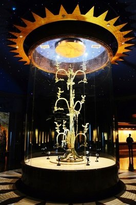 三星堆青铜神树